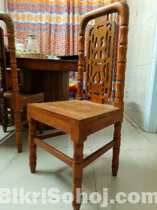 Shegun Kather Dining Table